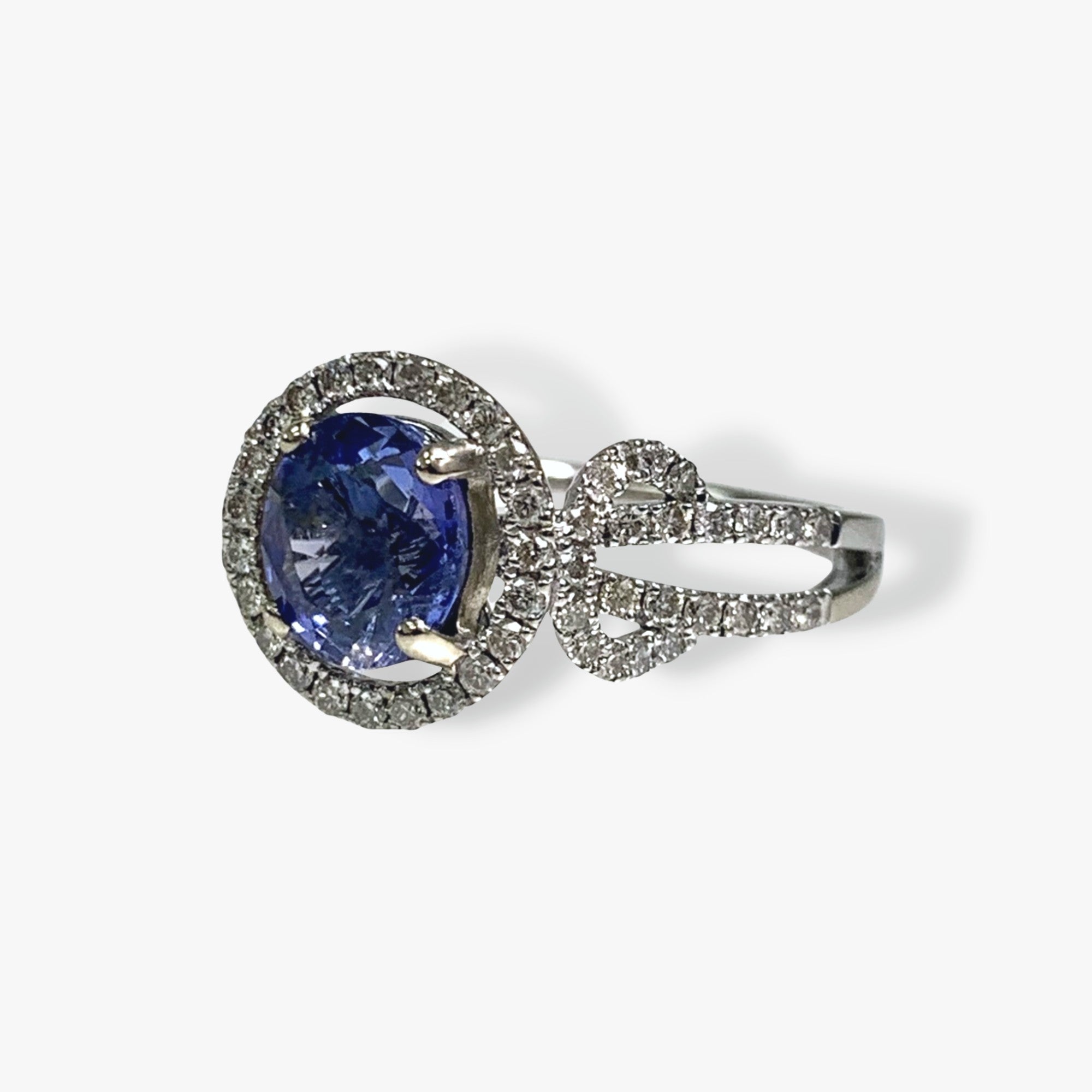 14k White Gold Round Cut Blue Sapphire Diamond Halo Ring Side View