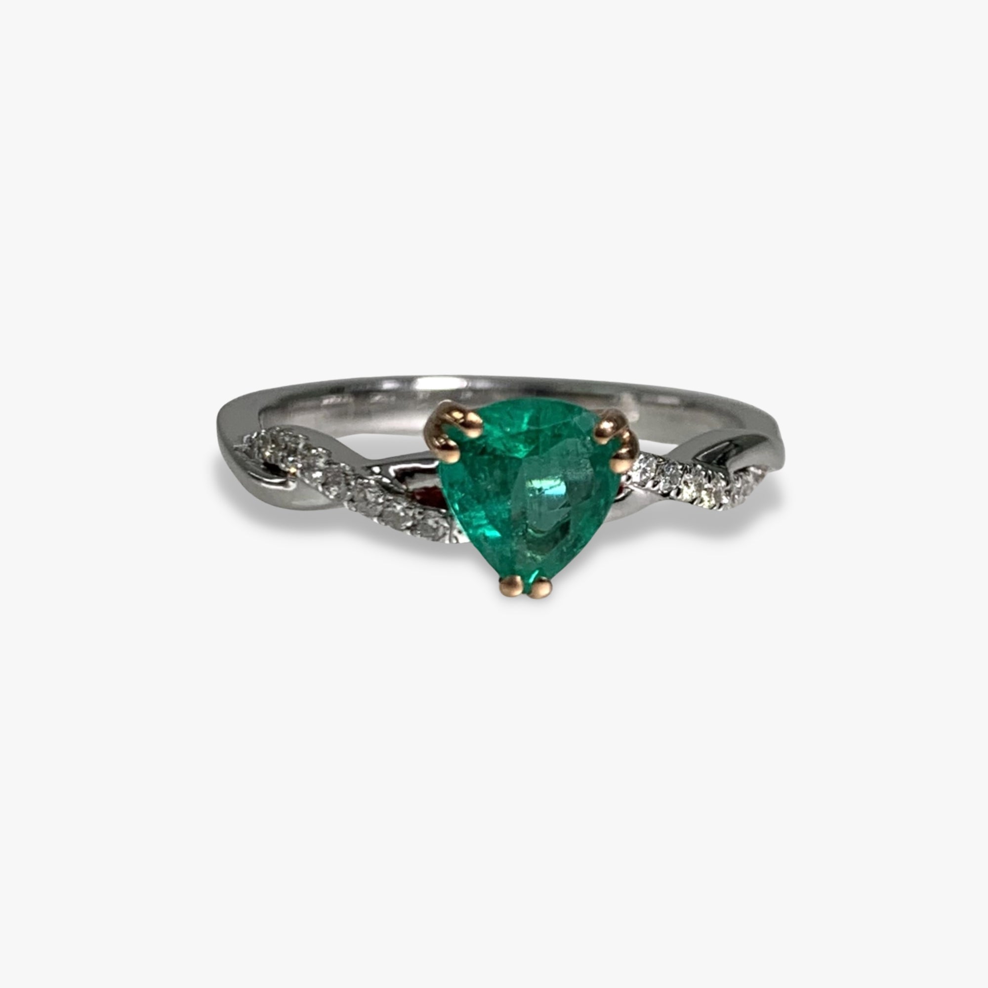14k White Gold Trillion Cut Emerald Diamond Pavé Twisted Shank Ring14k White Gold Trillion Cut Emerald Diamond Pavé Twisted Shank Ring