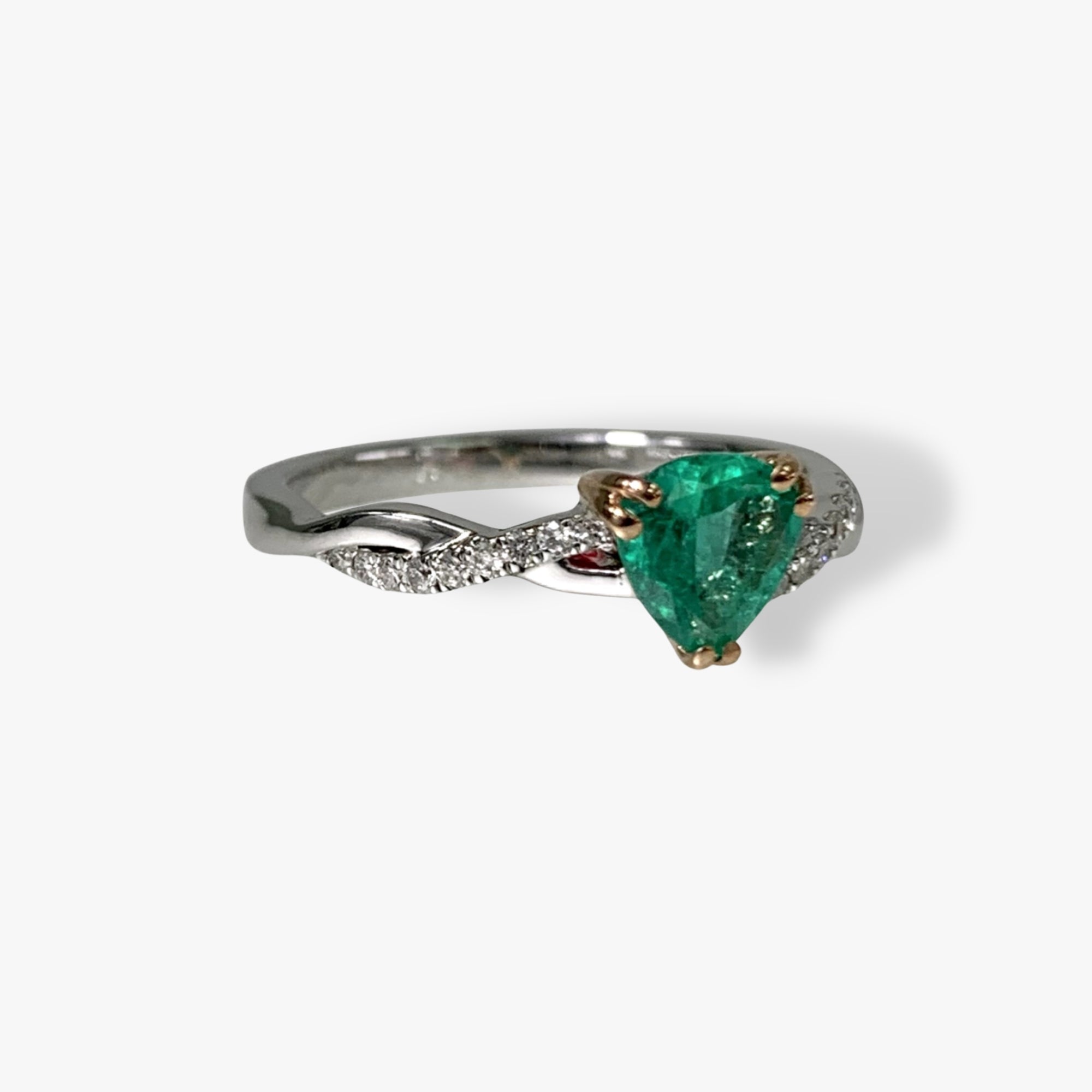 14k White Gold Trillion Cut Emerald Diamond Pavé Twisted Shank Ring Side View