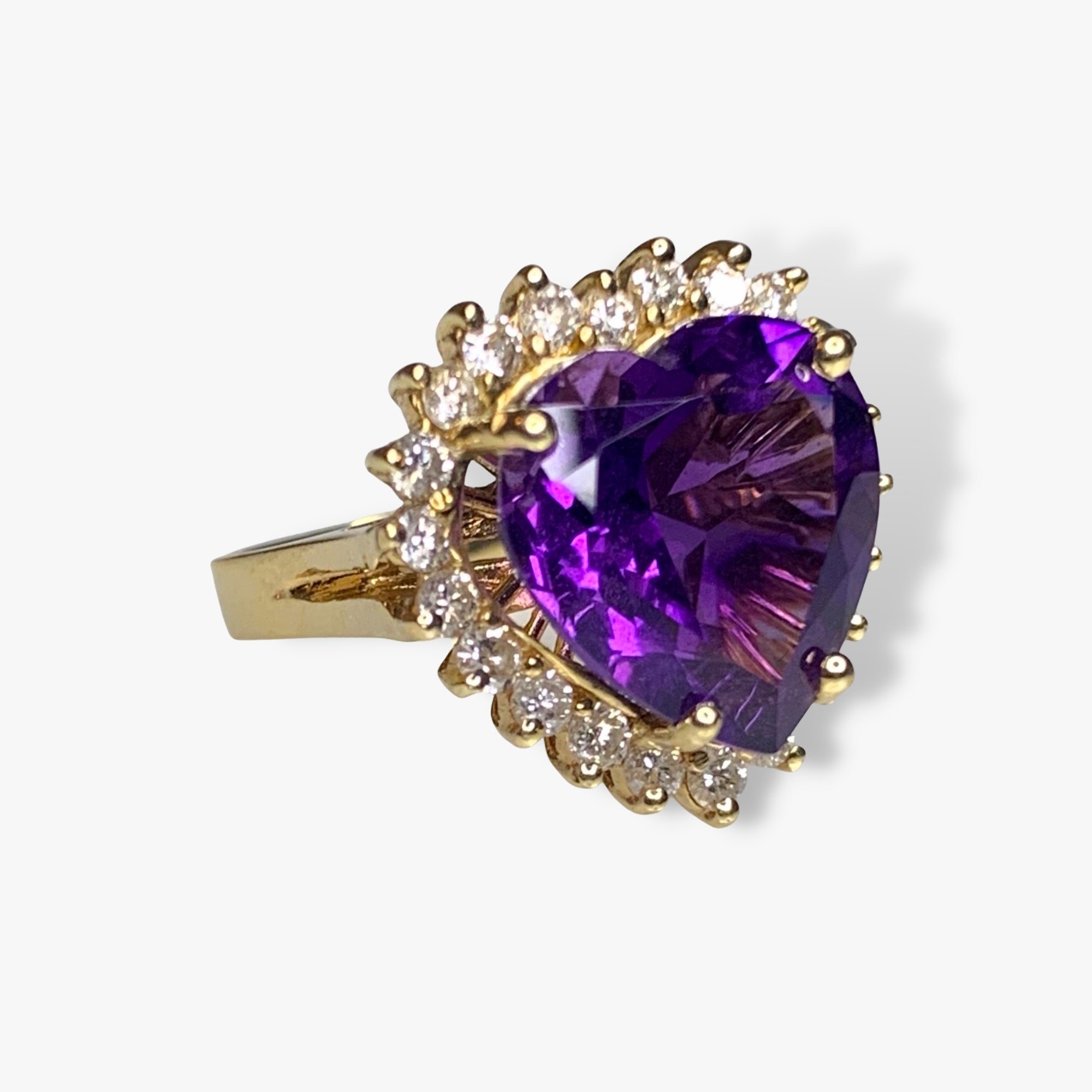 14k Yellow Gold Heart-Shaped Amethyst Diamond Halo Vintage Cocktail Ring Side View