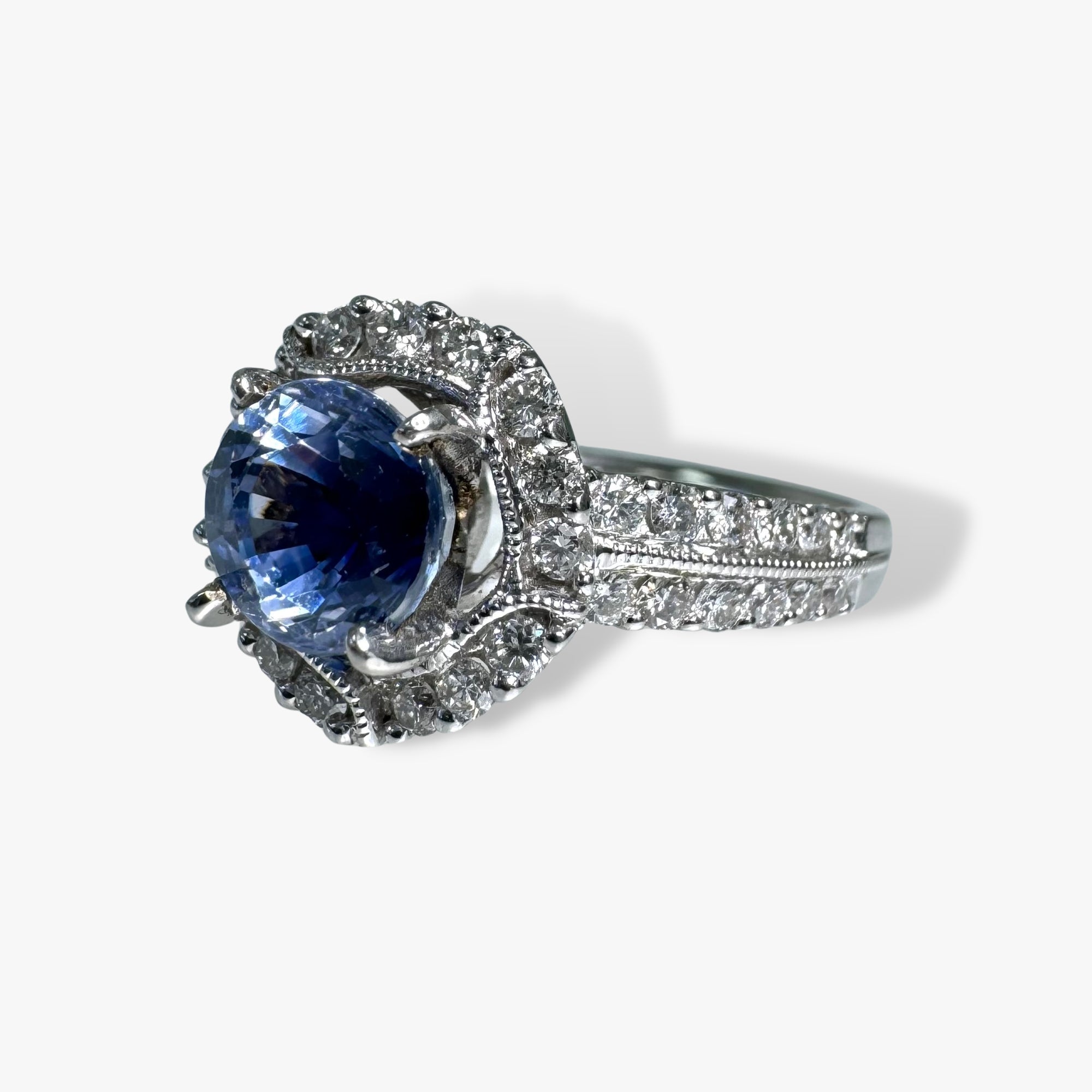 18k White Gold Round Cut Blue Sapphire and Diamond Ring Side View