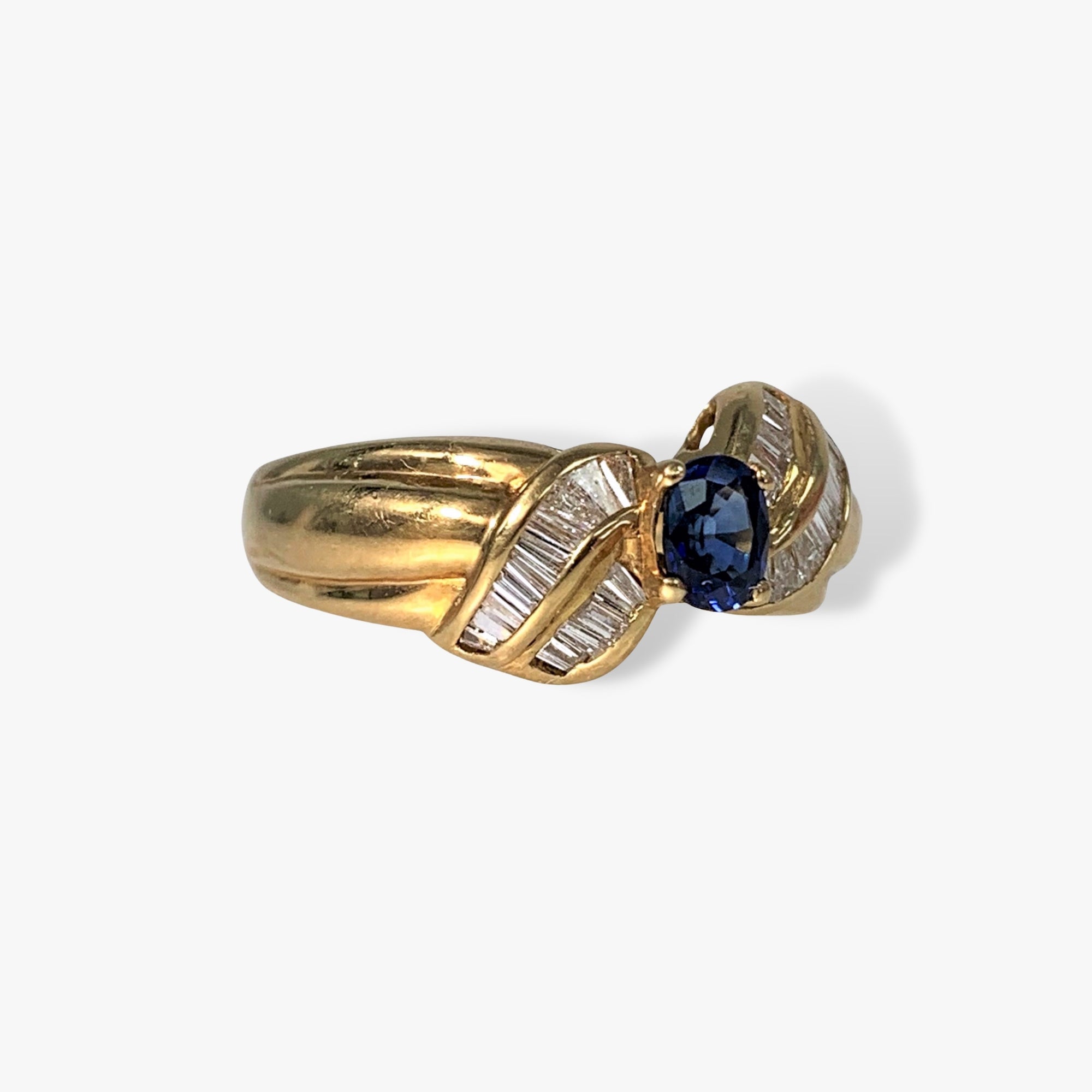 18k Yellow Gold Oval Cut Blue Sapphire and Diamond Vintage Ring Side View
