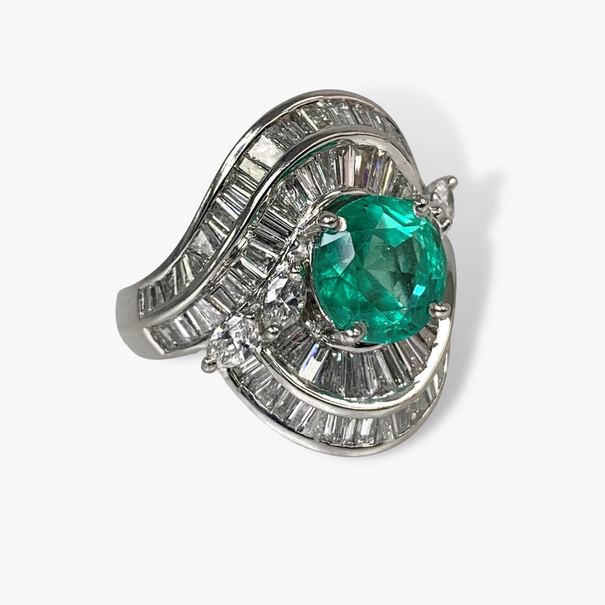 Platinum Round Cut Emerald and Diamond Vintage Ring Side View