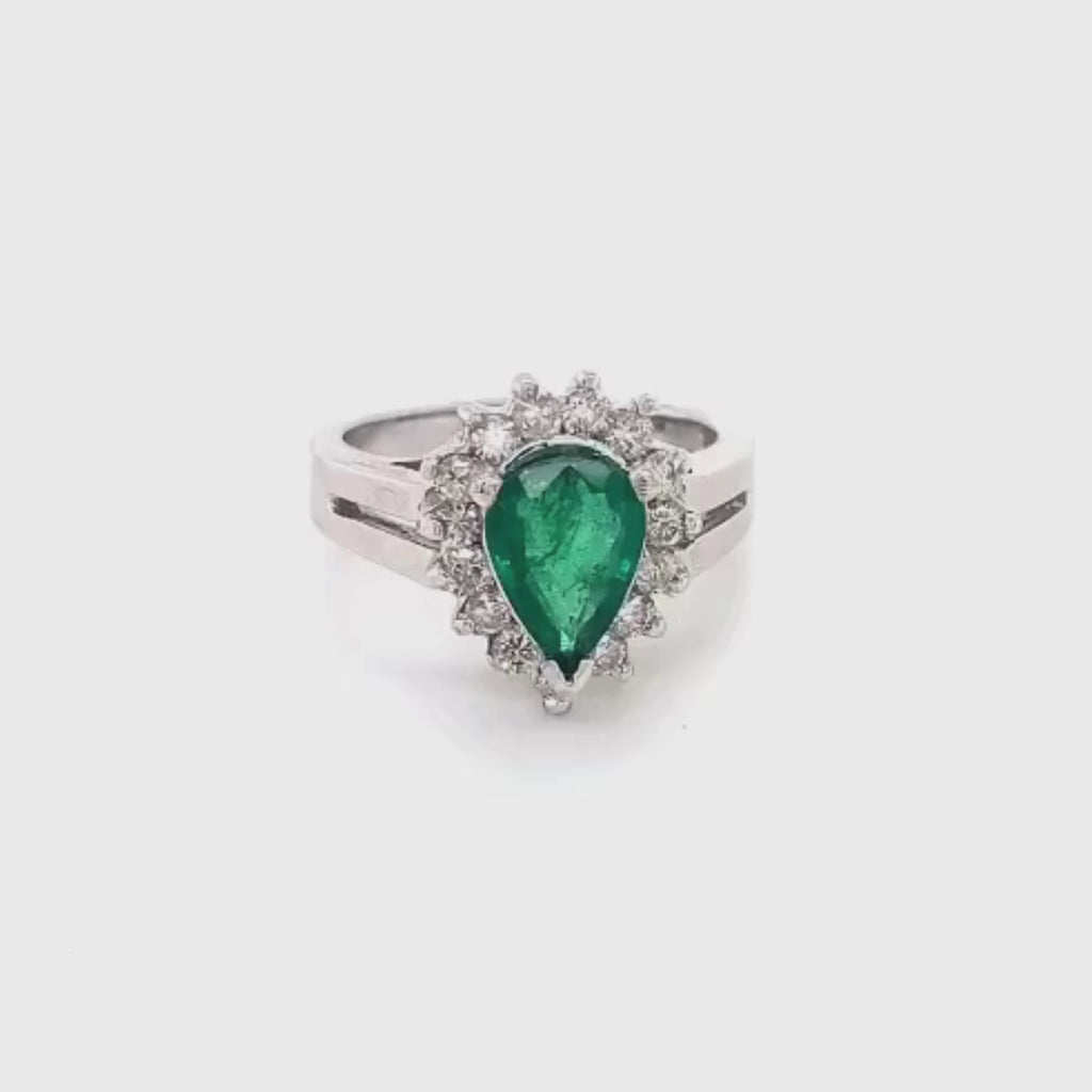 14k White Gold Pear-Shaped Emerald Diamond Halo Split Shank Vintage Ring