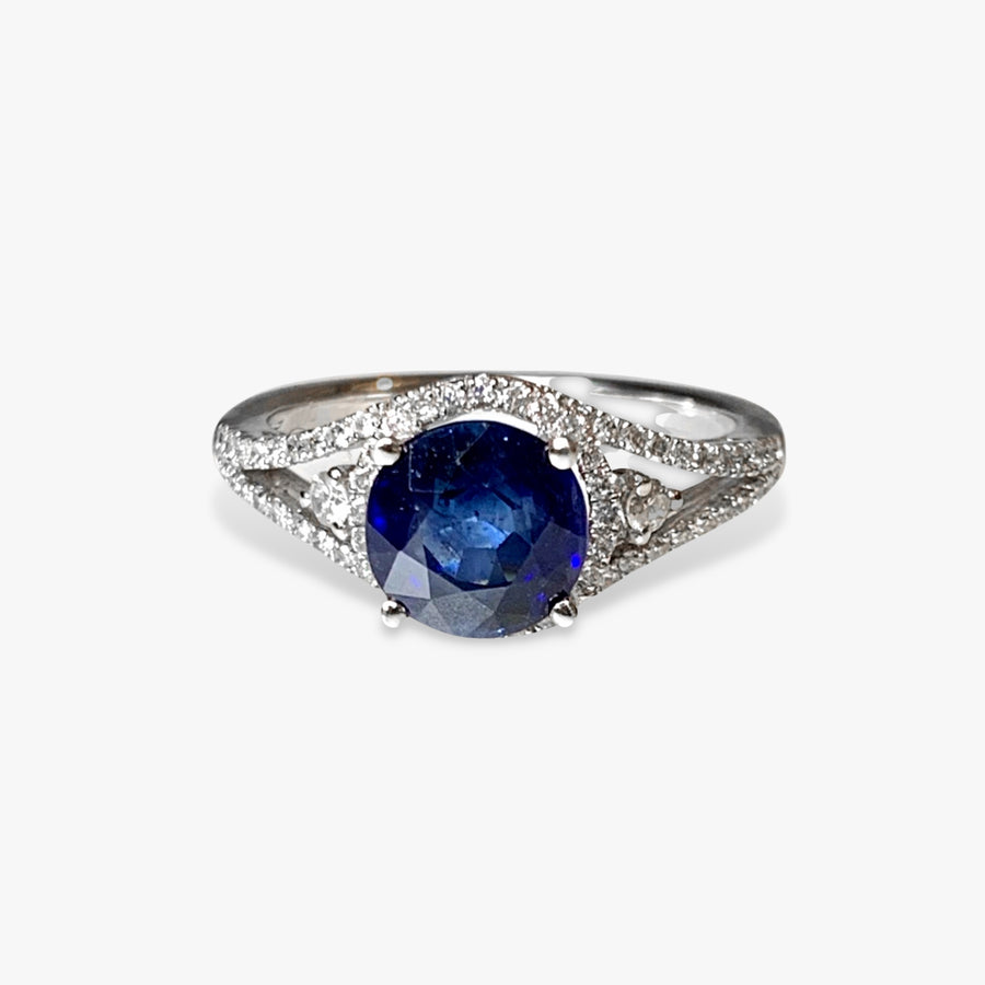 14k White Gold Round Blue Sapphire Diamond Pavé Split Shank Ring