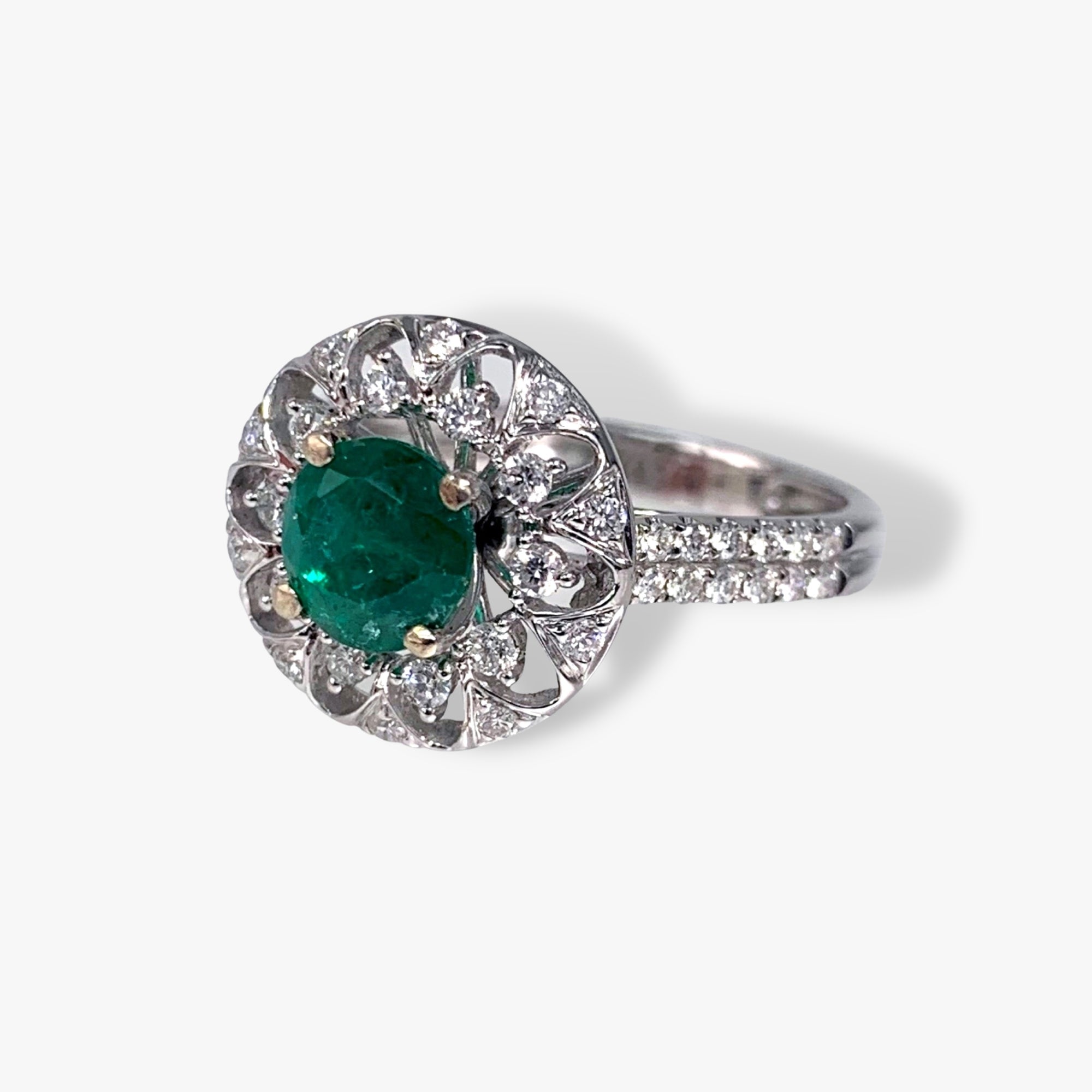 18k White Gold Round Emerald Diamond Floral Cocktail Ring Side View